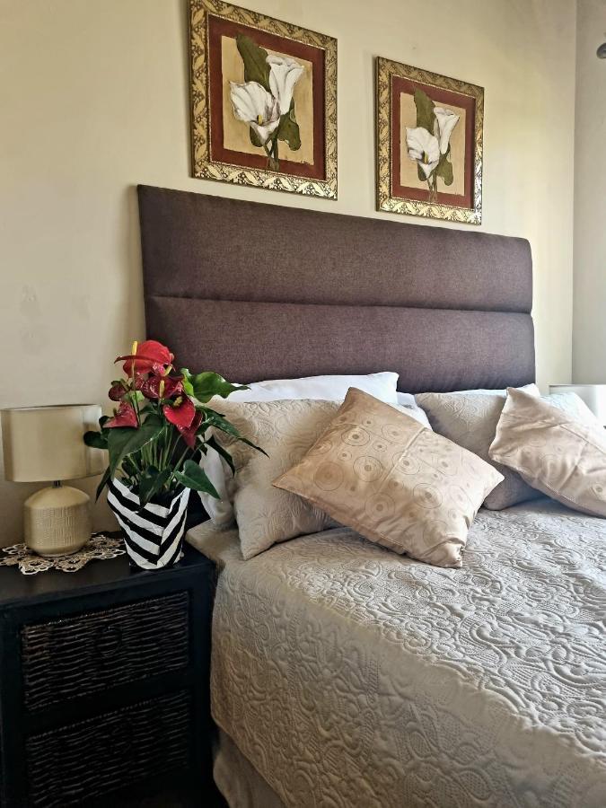 Isabel'S B & B Krugersdorp Exteriör bild
