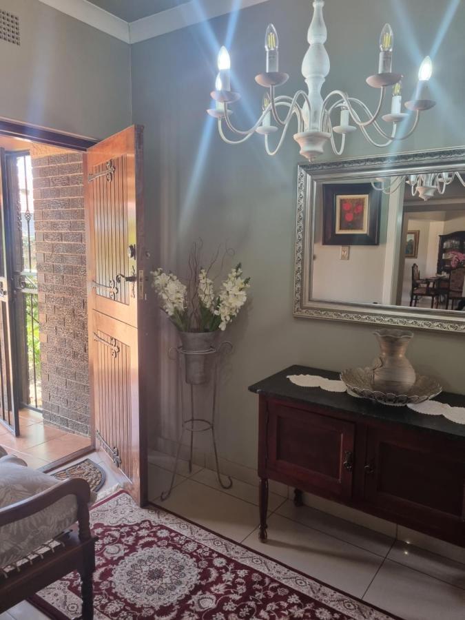 Isabel'S B & B Krugersdorp Exteriör bild