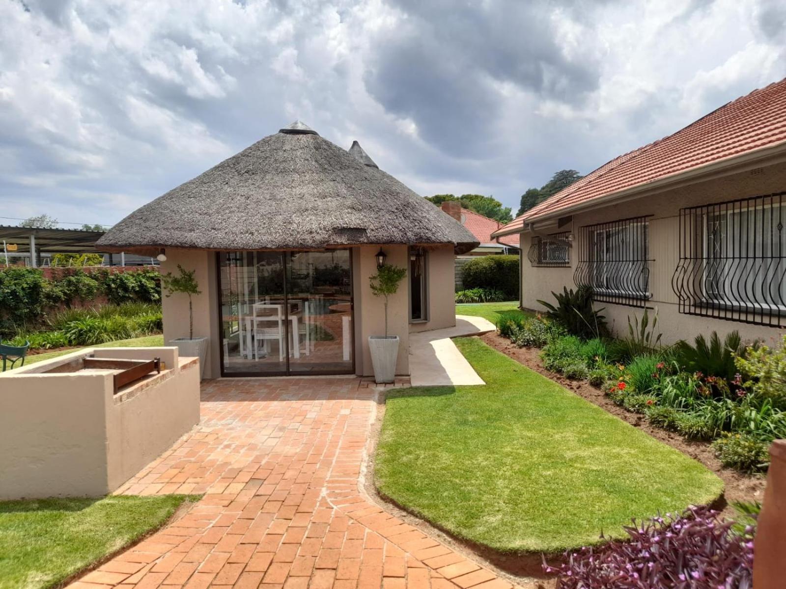 Isabel'S B & B Krugersdorp Exteriör bild