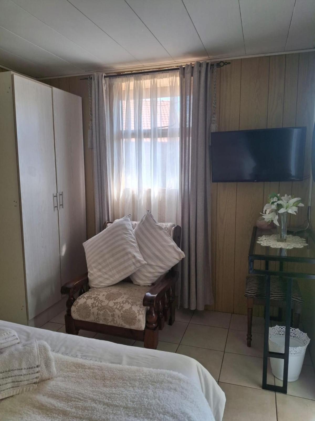 Isabel'S B & B Krugersdorp Rum bild